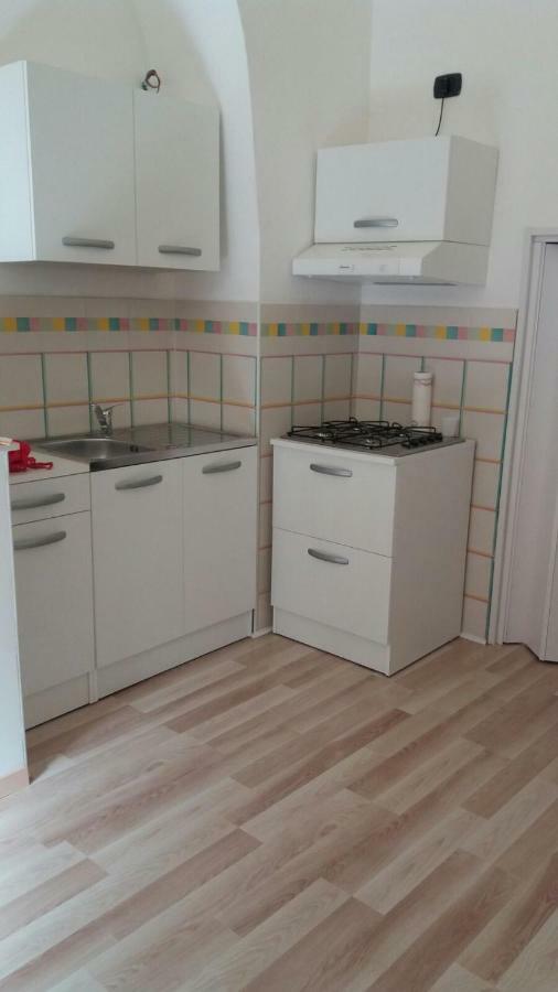 Happy Sunday Apartment Trani Ngoại thất bức ảnh