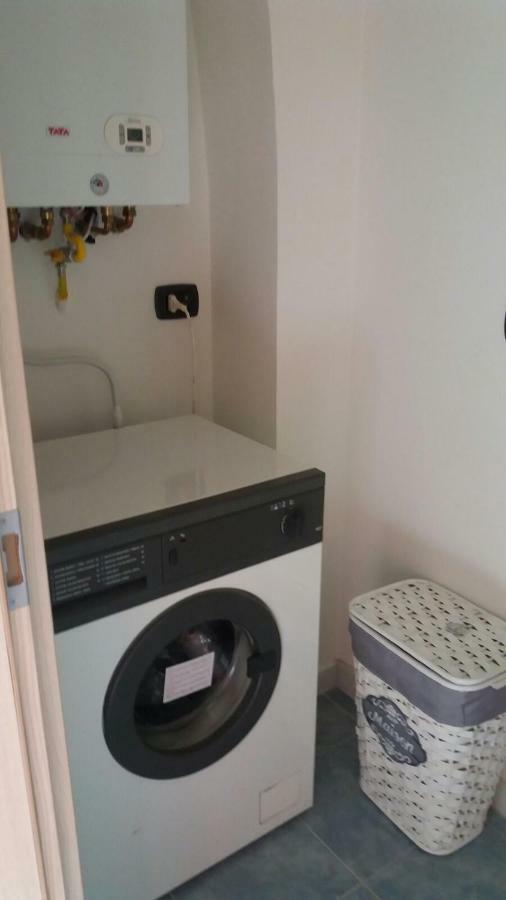 Happy Sunday Apartment Trani Ngoại thất bức ảnh