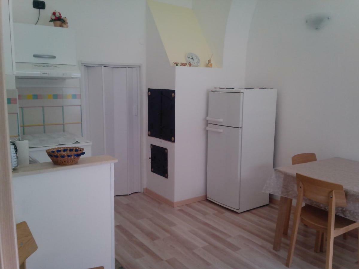 Happy Sunday Apartment Trani Ngoại thất bức ảnh